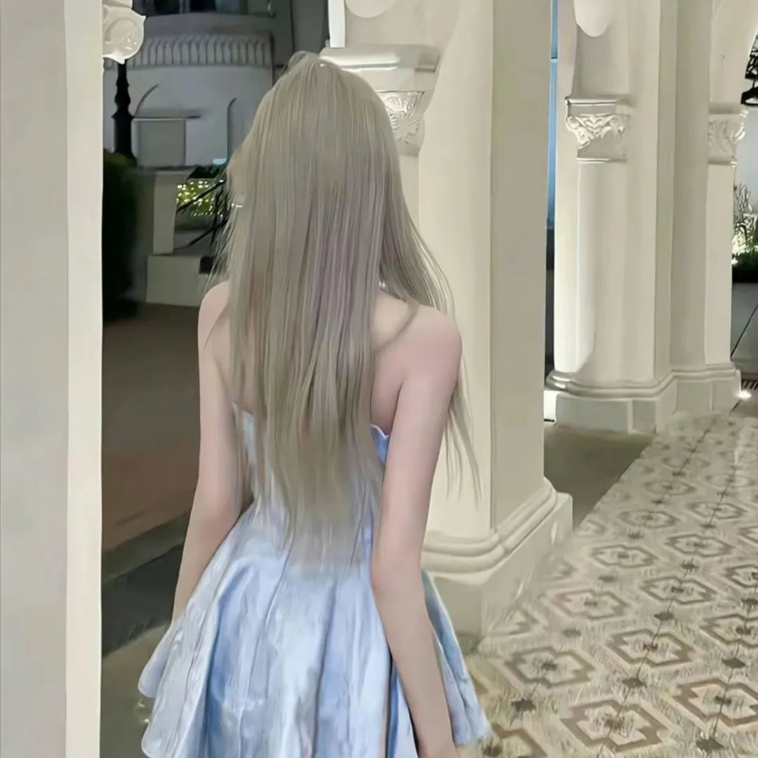 敦君与女朋友